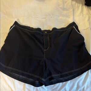 Women’s Board Shorts With Zip snd Snap Front Side Pockets Black 2X Like New